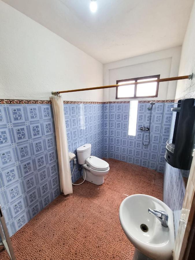 Lembongan Made Inn Нуса-Лембонган Екстер'єр фото