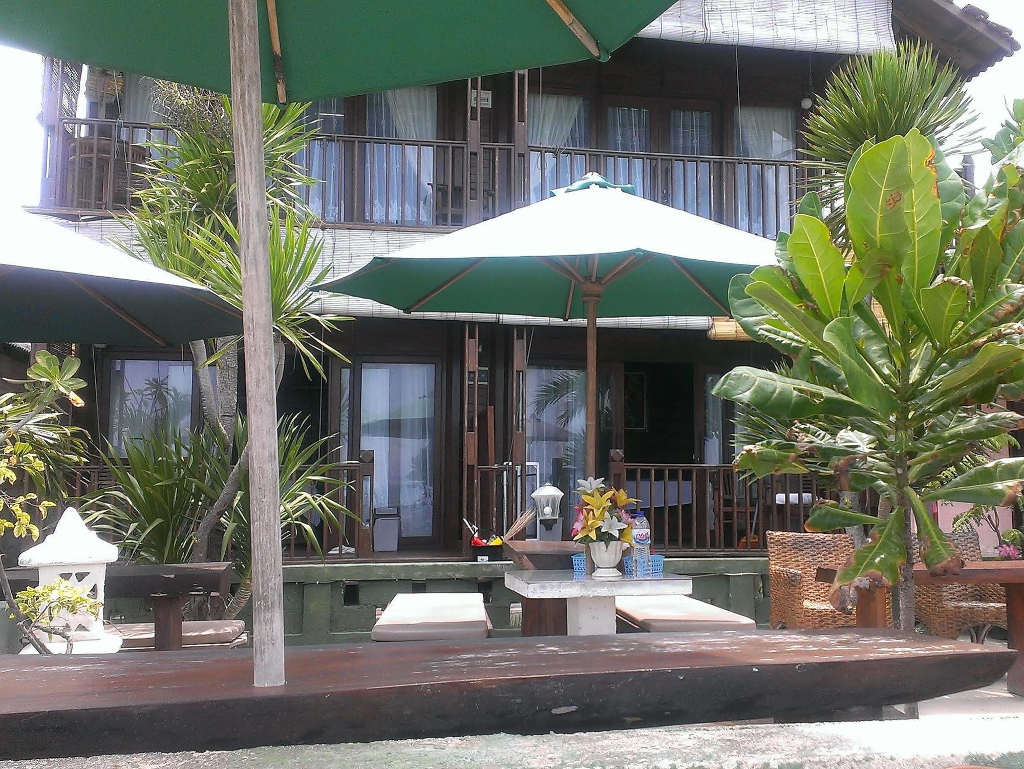 Lembongan Made Inn Нуса-Лембонган Екстер'єр фото